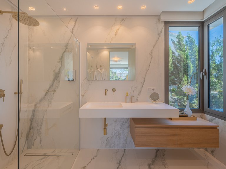 Villa for Sale in Marbella Golden Mile Malaga 17