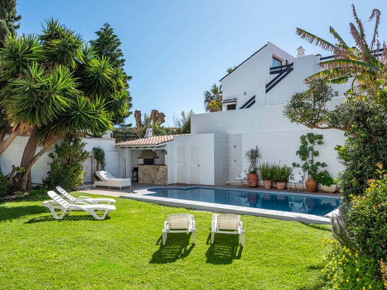 Villa for Sale in San Pedro de Alcantara Malaga 31