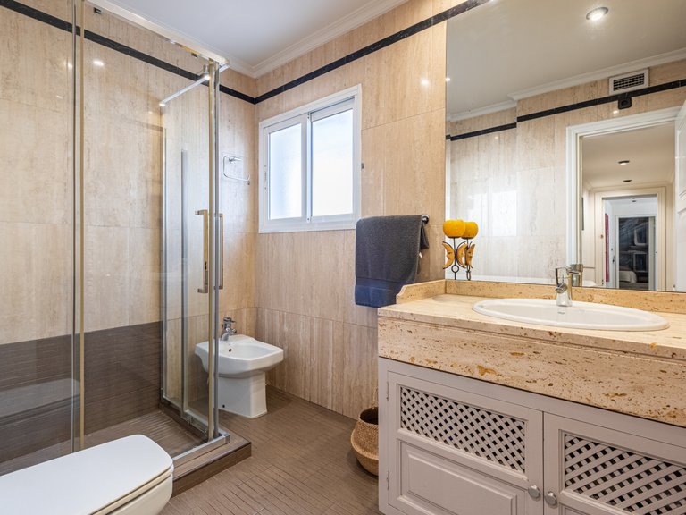 Villa for Sale in Marbella Golden Mile Malaga 15