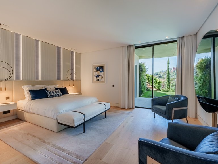 Villa for Sale in Benahavis Malaga 43