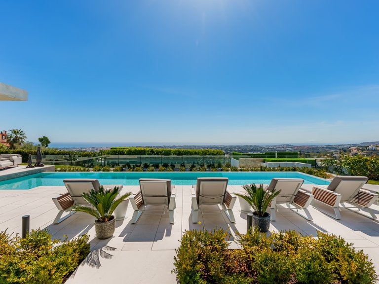 Villa for Sale in Benahavis Malaga 31