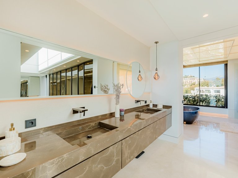 Villa for Sale in Benahavis Malaga 7