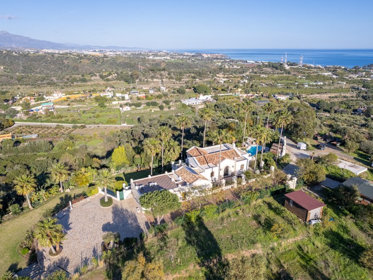 Villa for Sale in Estepona Malaga 59