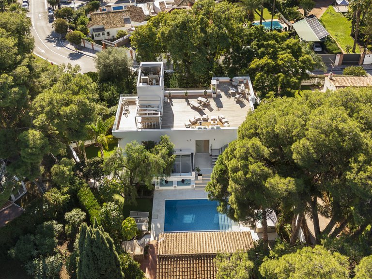 Villa for Sale in Nueva Andalucia Malaga 4