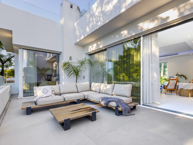 Villa for Sale in Nueva Andalucia Malaga 18