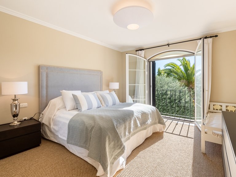Villa for Sale in Benahavis Malaga 20