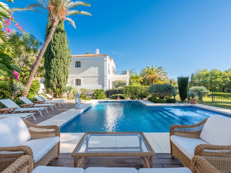 Villa for Sale in Benahavis Malaga 1