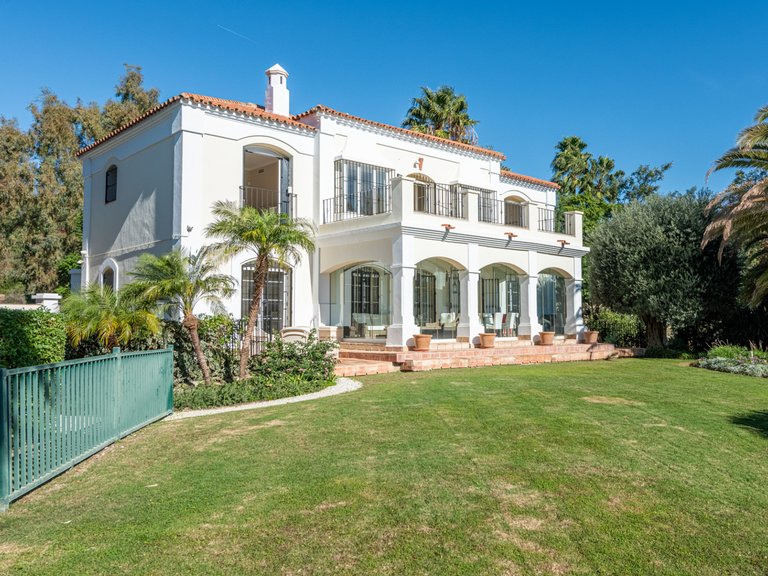 Villa for Sale in Benahavis Malaga 10