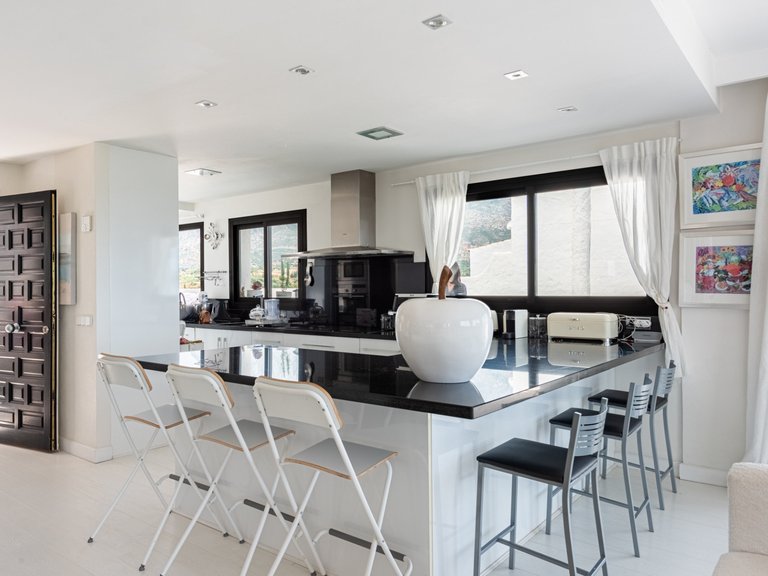 Penthouse for Sale in Marbella Golden Mile Malaga 11