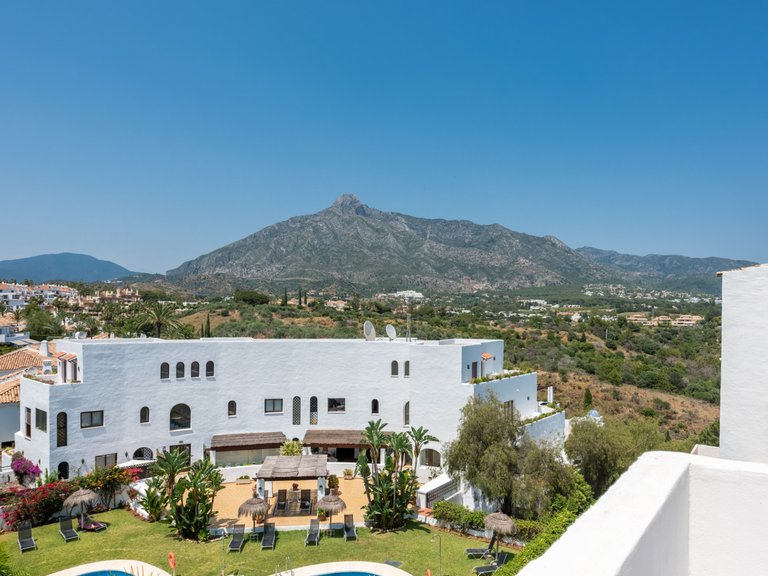 Penthouse for Sale in Marbella Golden Mile Malaga 25