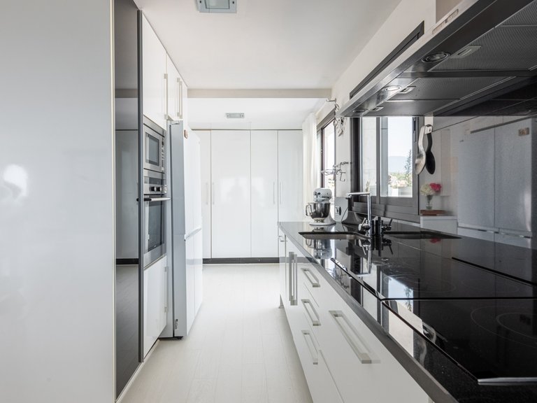 Penthouse for Sale in Marbella Golden Mile Malaga 14