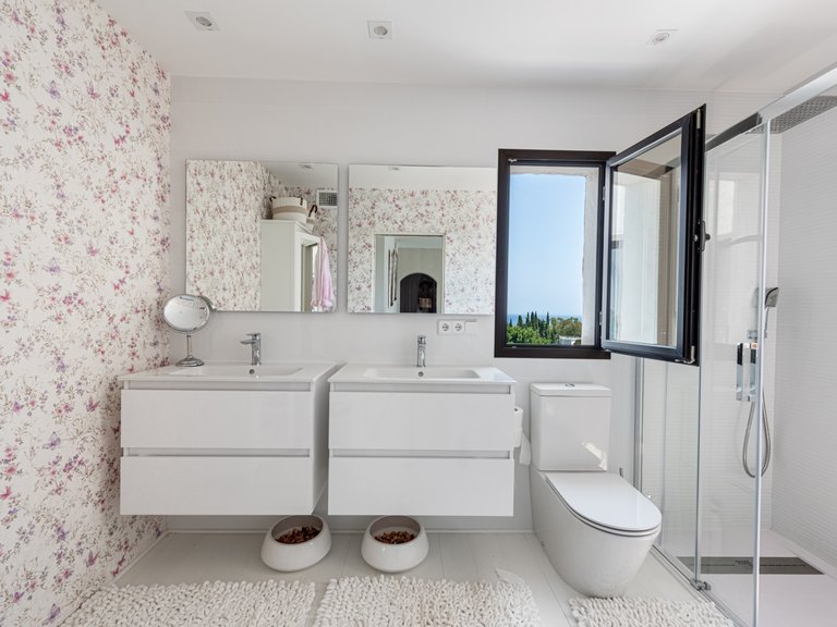 Penthouse for Sale in Marbella Golden Mile Malaga 17