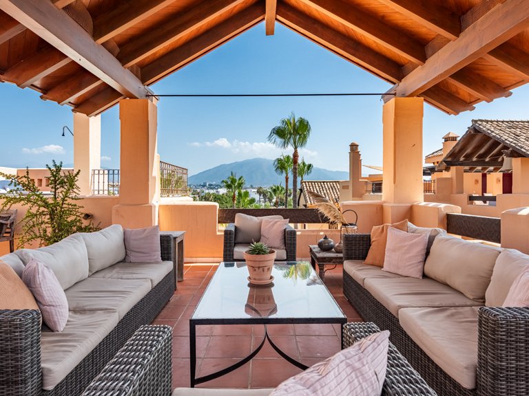 Penthouse for Sale in San Pedro de Alcantara Malaga 4