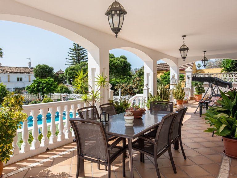 Villa for Sale in San Pedro de Alcantara Malaga 9