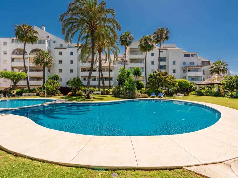 Apartment for Sale in Estepona Malaga 1