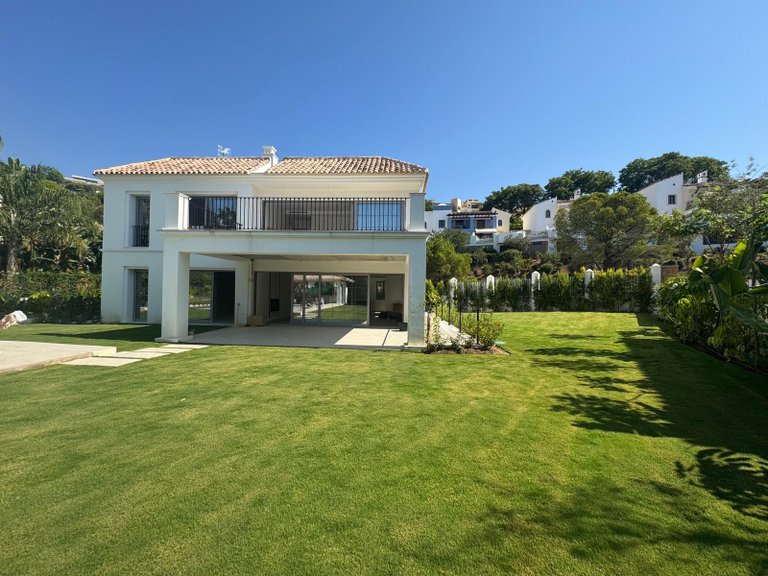 Villa for Sale in Benahavis Malaga 13
