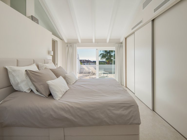 Penthouse for Sale in Marbella Golden Mile Malaga 36