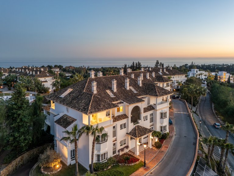 Penthouse for Sale in Marbella Golden Mile Malaga 48