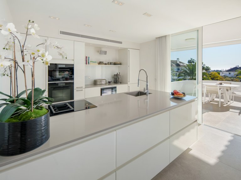 Penthouse for Sale in Marbella Golden Mile Malaga 29