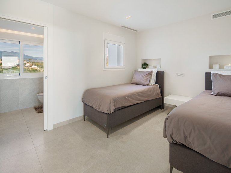 Penthouse for Sale in Marbella Golden Mile Malaga 30
