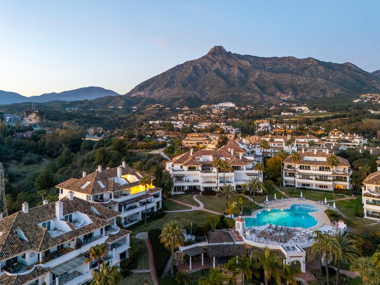 Penthouse for Sale in Marbella Golden Mile Malaga 50