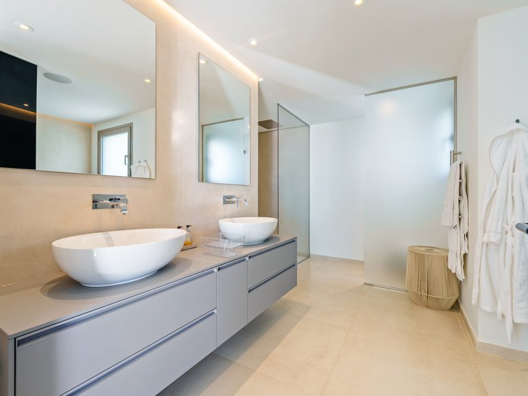 Penthouse for Sale in Nueva Andalucia Malaga 23