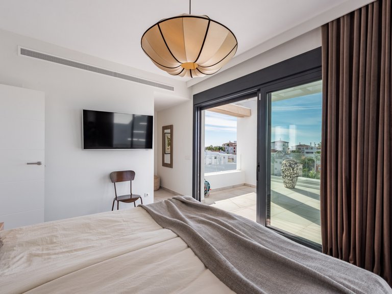 Penthouse for Sale in Estepona Malaga 16