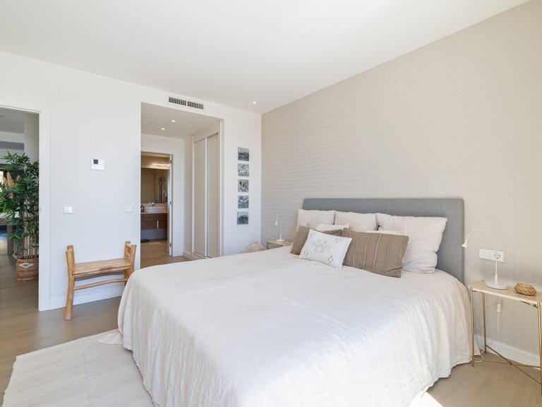 Penthouse for Sale in Benahavis Malaga 10