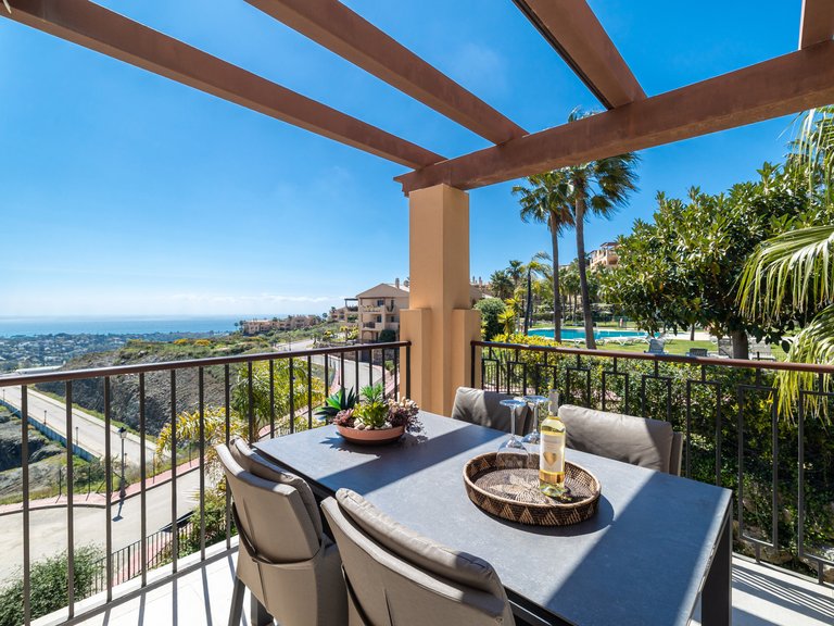 Penthouse for Sale in Benahavis Malaga 22