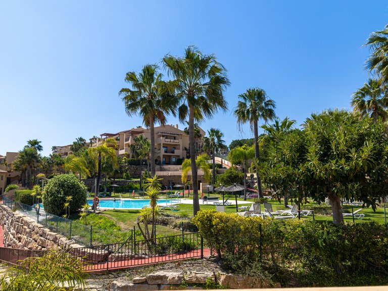 Penthouse for Sale in Benahavis Malaga 25