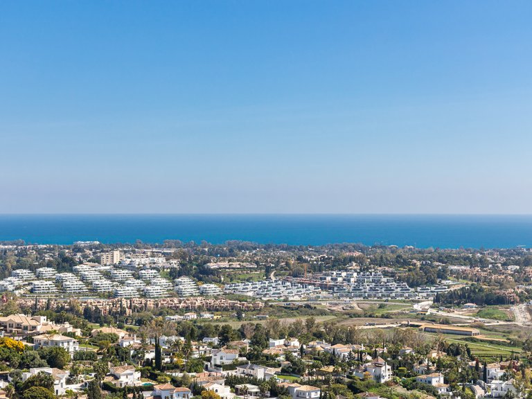 Penthouse for Sale in Benahavis Malaga 31
