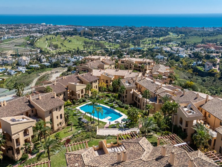 Penthouse for Sale in Benahavis Malaga 30
