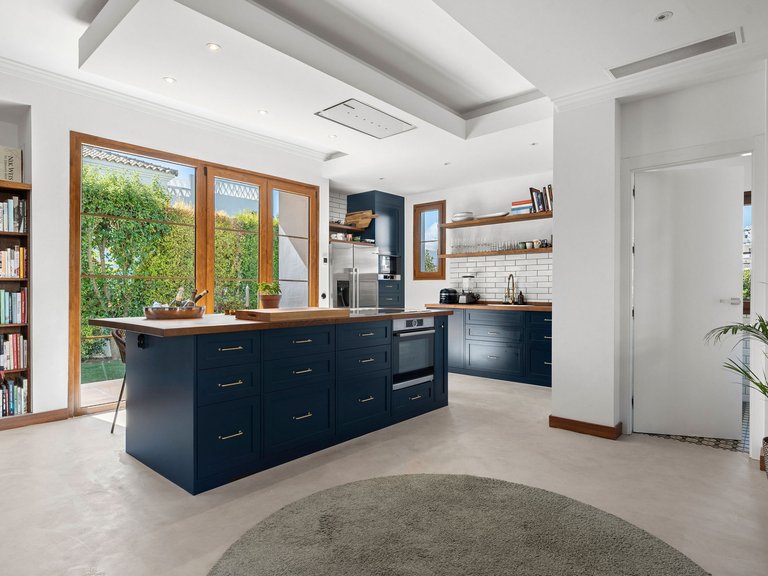 Villa for Sale in Estepona Malaga 2
