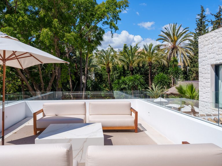 Villa for Sale in Nueva Andalucia Malaga 41