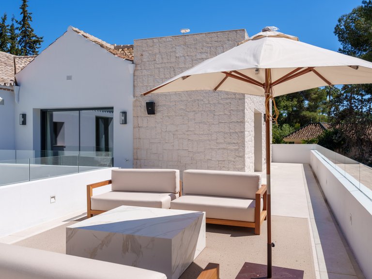 Villa for Sale in Nueva Andalucia Malaga 43