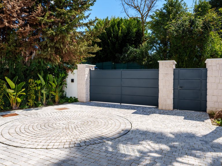 Villa for Sale in Nueva Andalucia Malaga 27