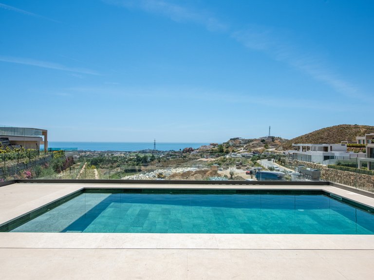 Villa for Sale in Benahavis Malaga 11