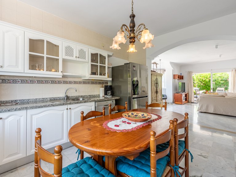 Villa for Sale in Estepona Malaga 5