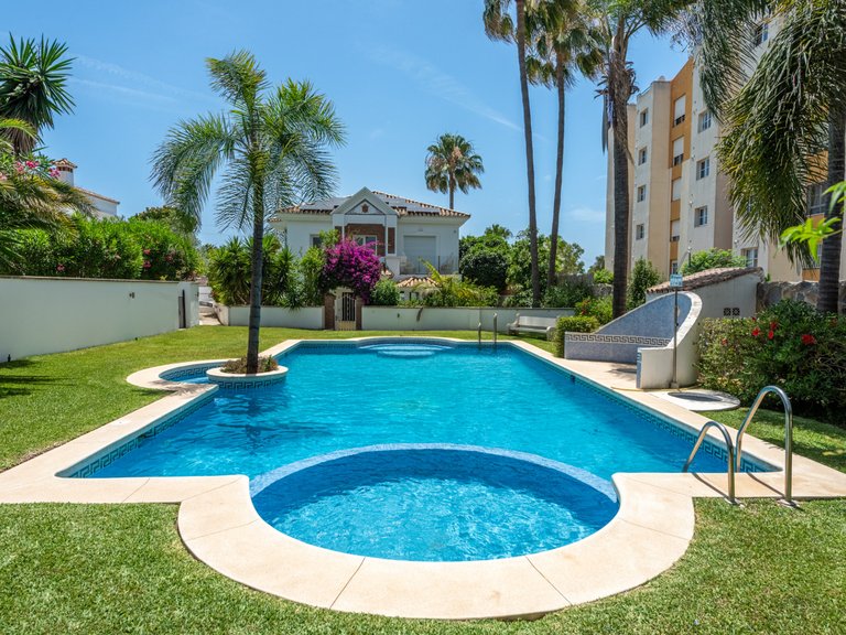 Villa for Sale in Estepona Malaga 14