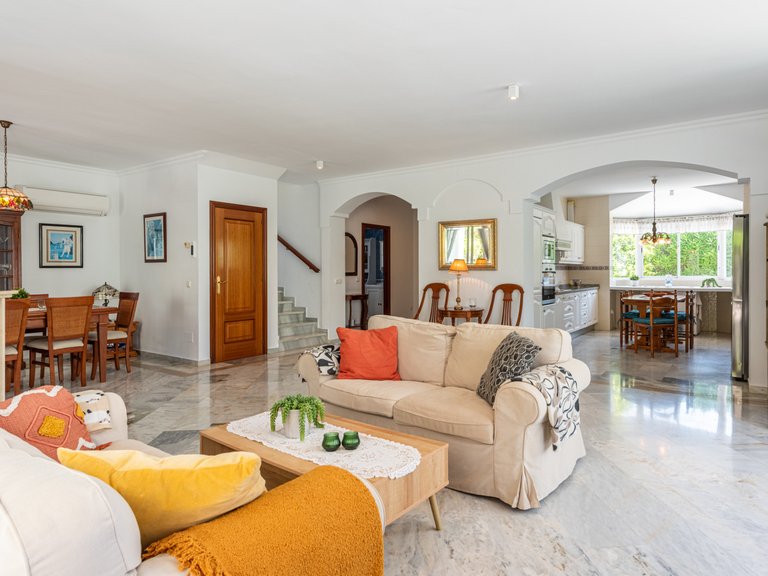 Villa for Sale in Estepona Malaga 3