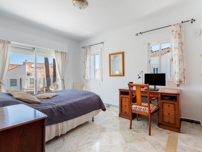 Villa for Sale in Estepona Malaga 17