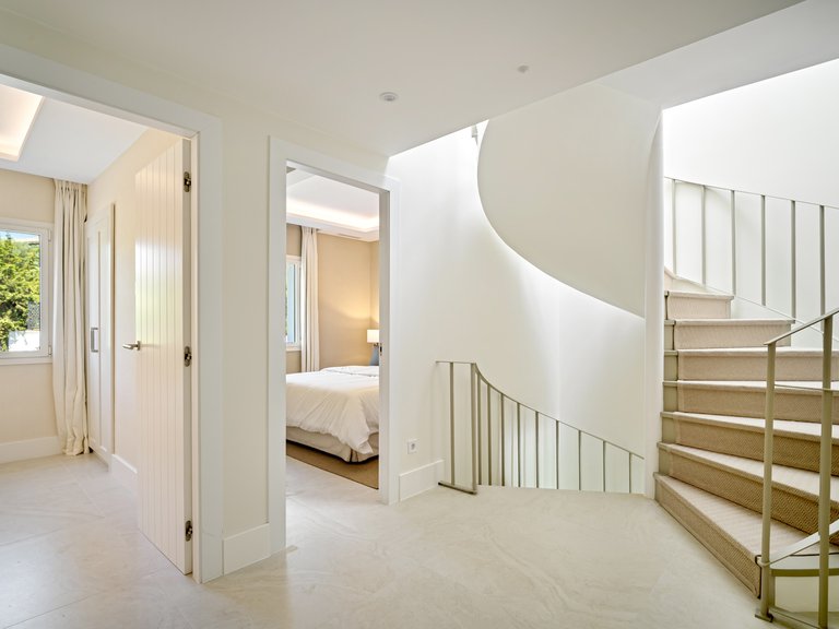 Town House for Sale in Benahavis Malaga 37