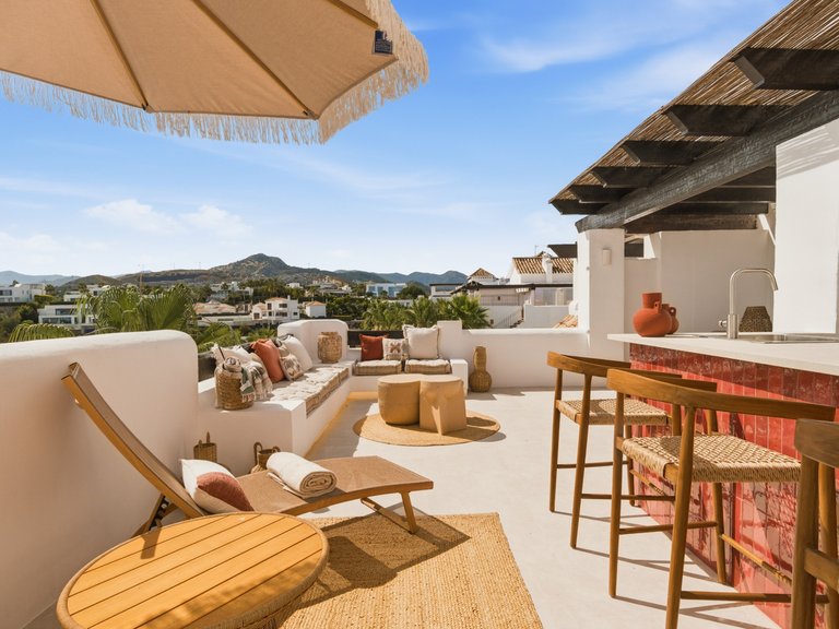Penthouse for Sale in Benahavis Malaga 18