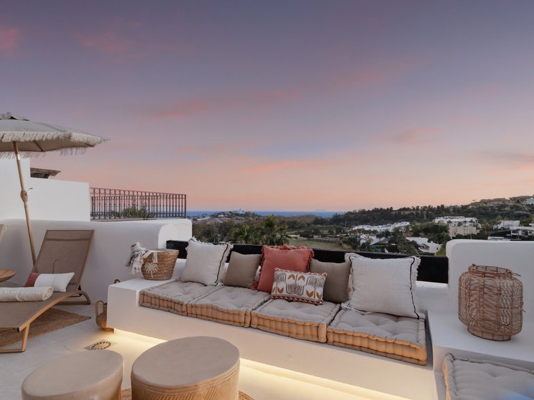 Penthouse for Sale in Benahavis Malaga 5