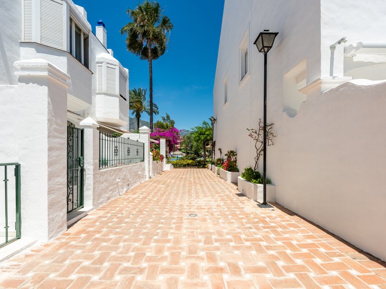 Town House for Sale in Marbella Golden Mile Malaga 29