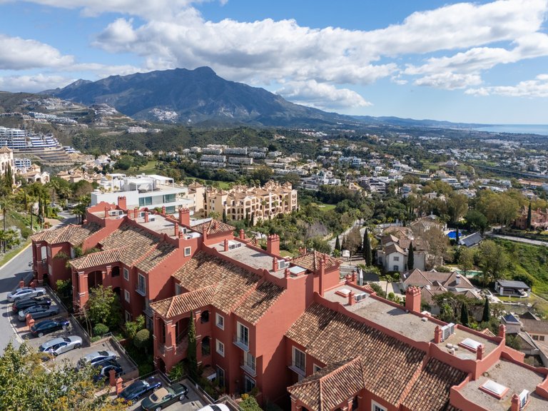Penthouse for Sale in Benahavis Malaga 51
