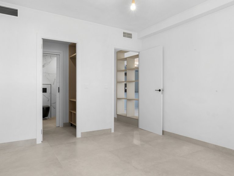 Apartment for Sale in Nueva Andalucia Malaga 17