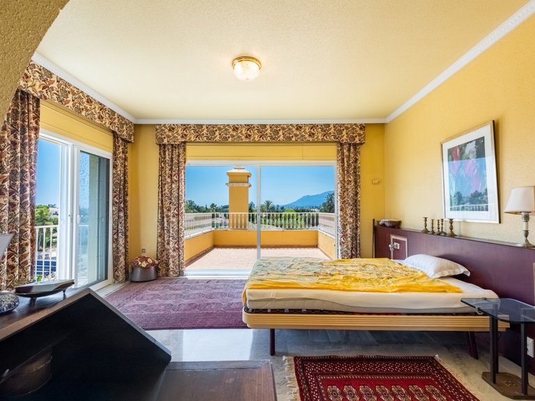 Villa for Sale in Estepona Malaga 15