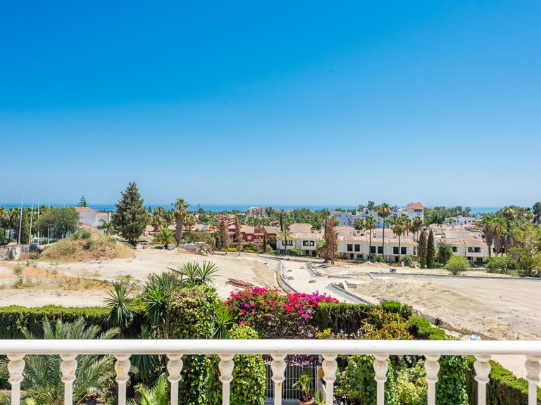 Villa for Sale in Estepona Malaga 8
