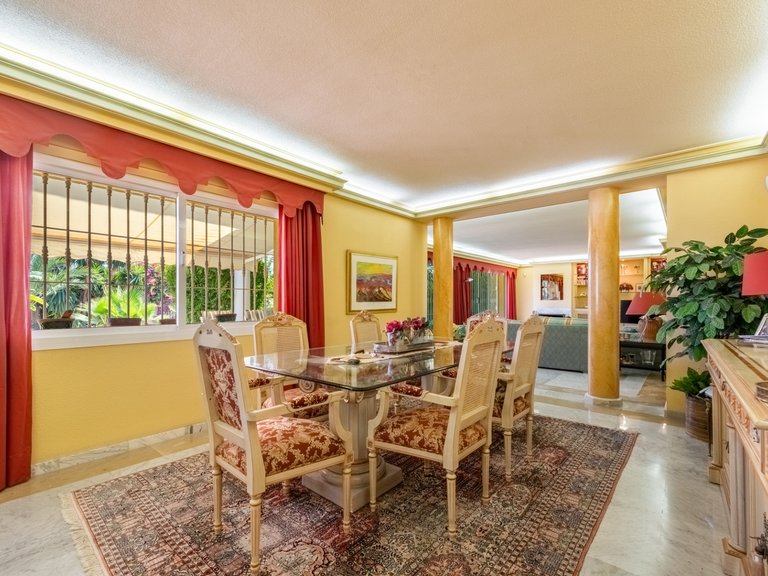 Villa for Sale in Estepona Malaga 6